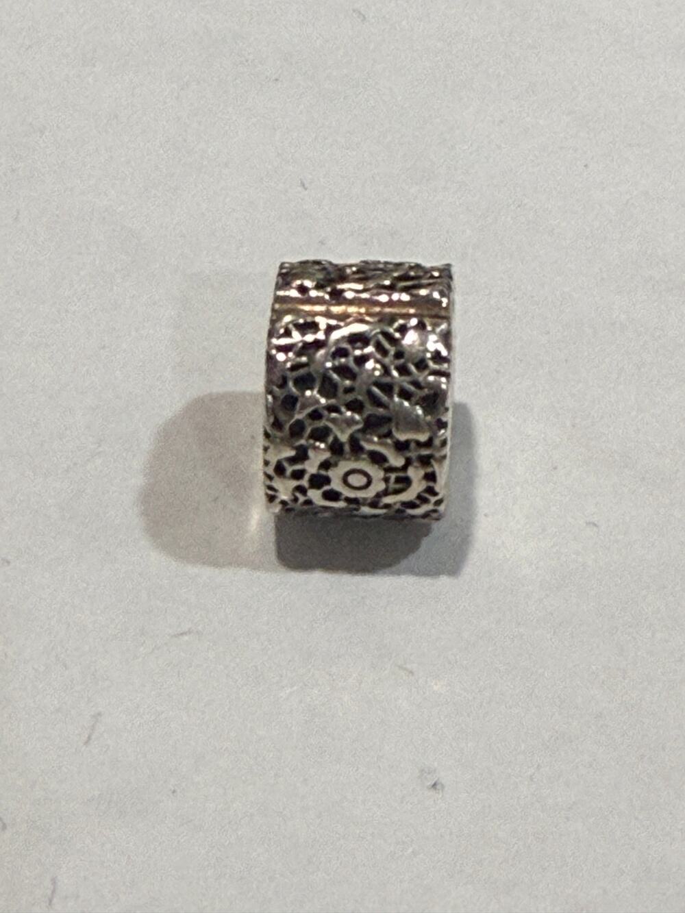 Pandora clip charm lace detail Retired